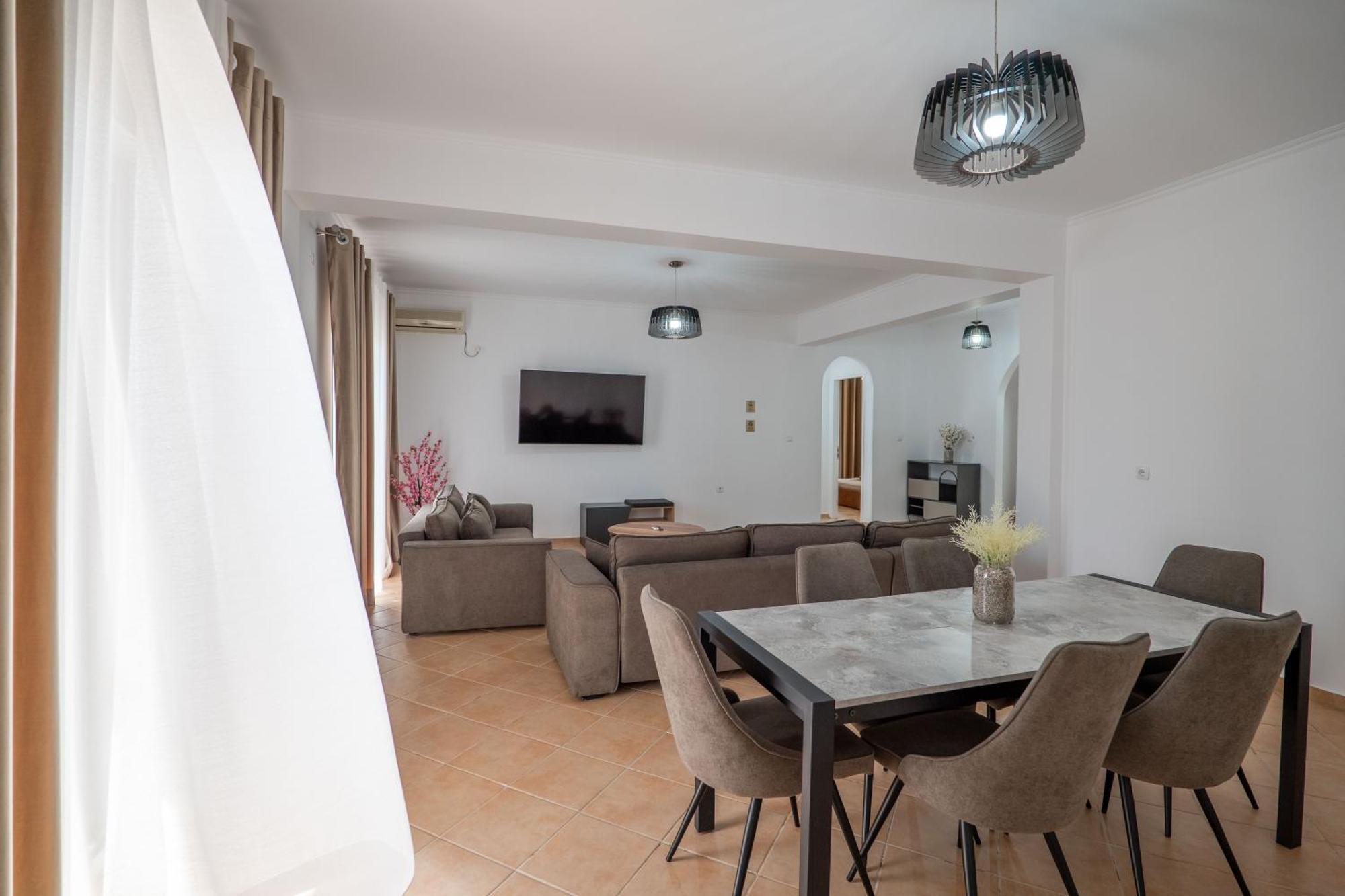 Hoteleks Inn & Suites Saranda Dış mekan fotoğraf
