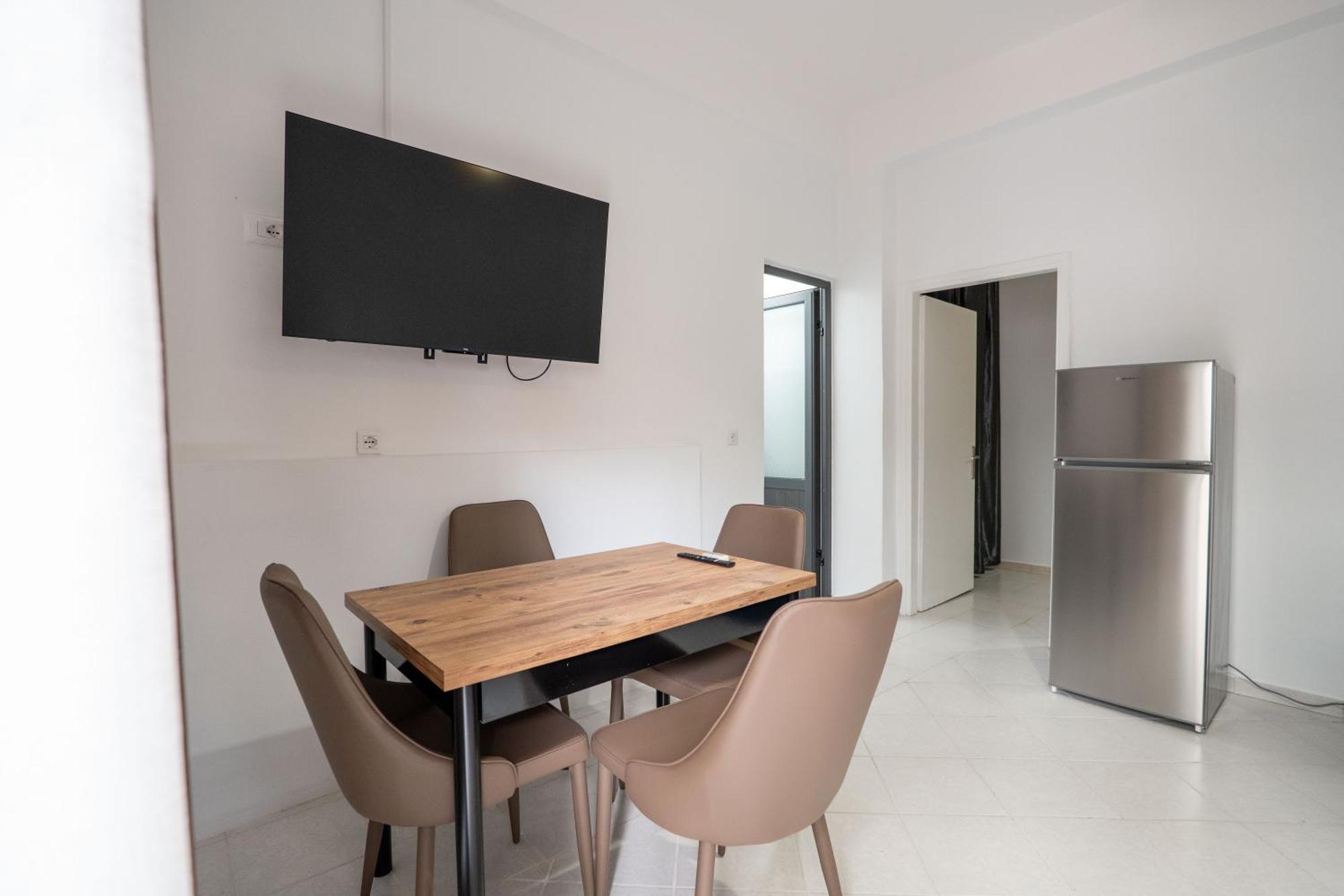 Hoteleks Inn & Suites Saranda Dış mekan fotoğraf