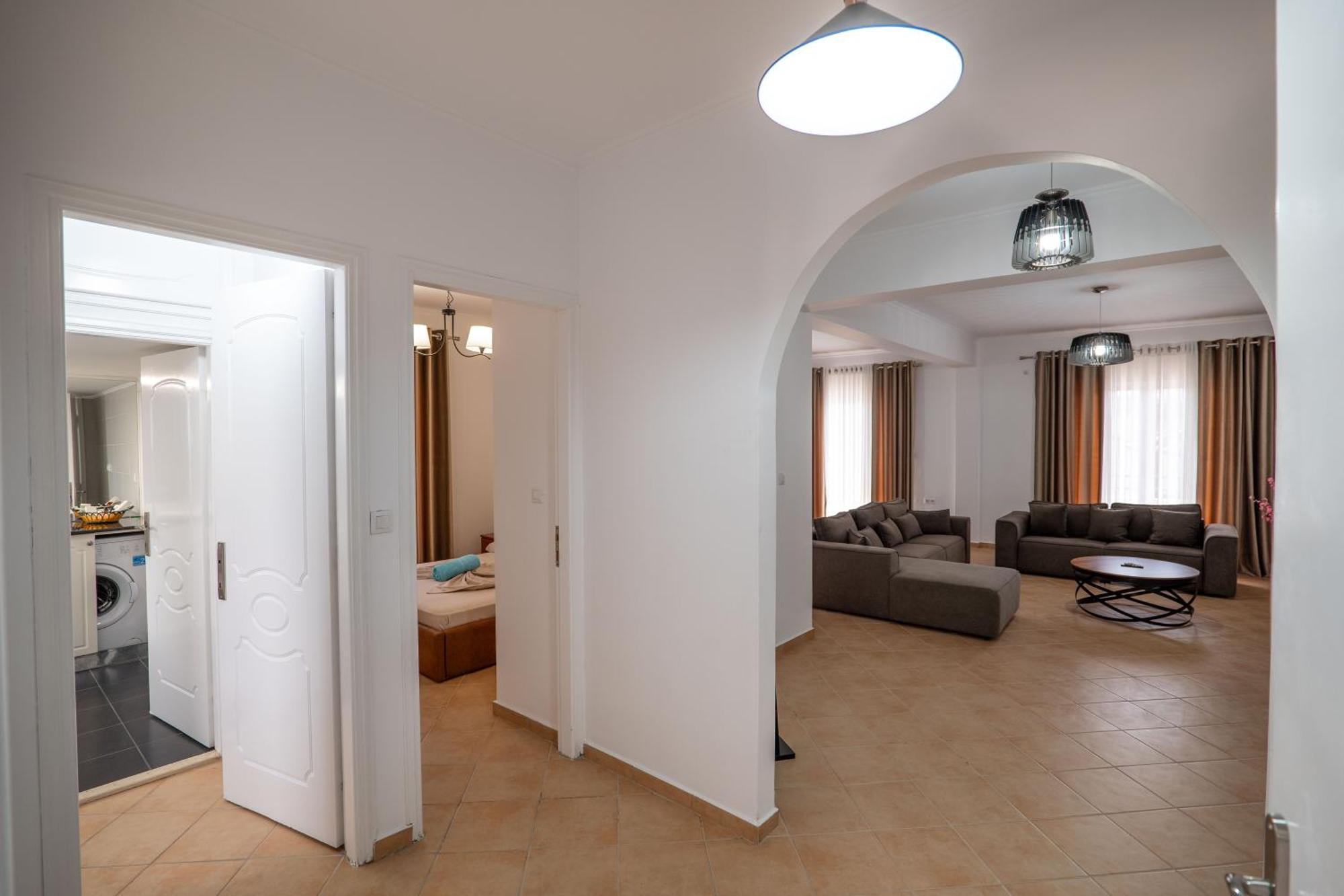 Hoteleks Inn & Suites Saranda Dış mekan fotoğraf