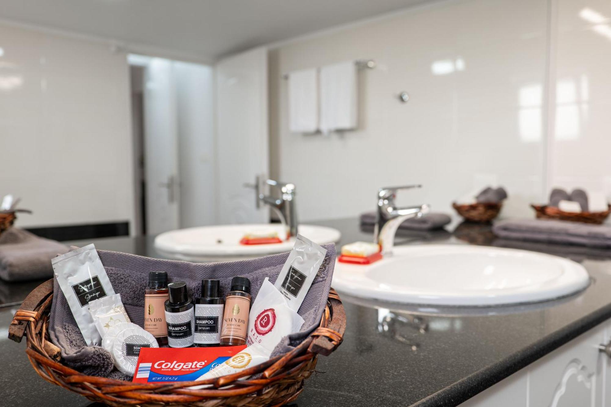 Hoteleks Inn & Suites Saranda Dış mekan fotoğraf