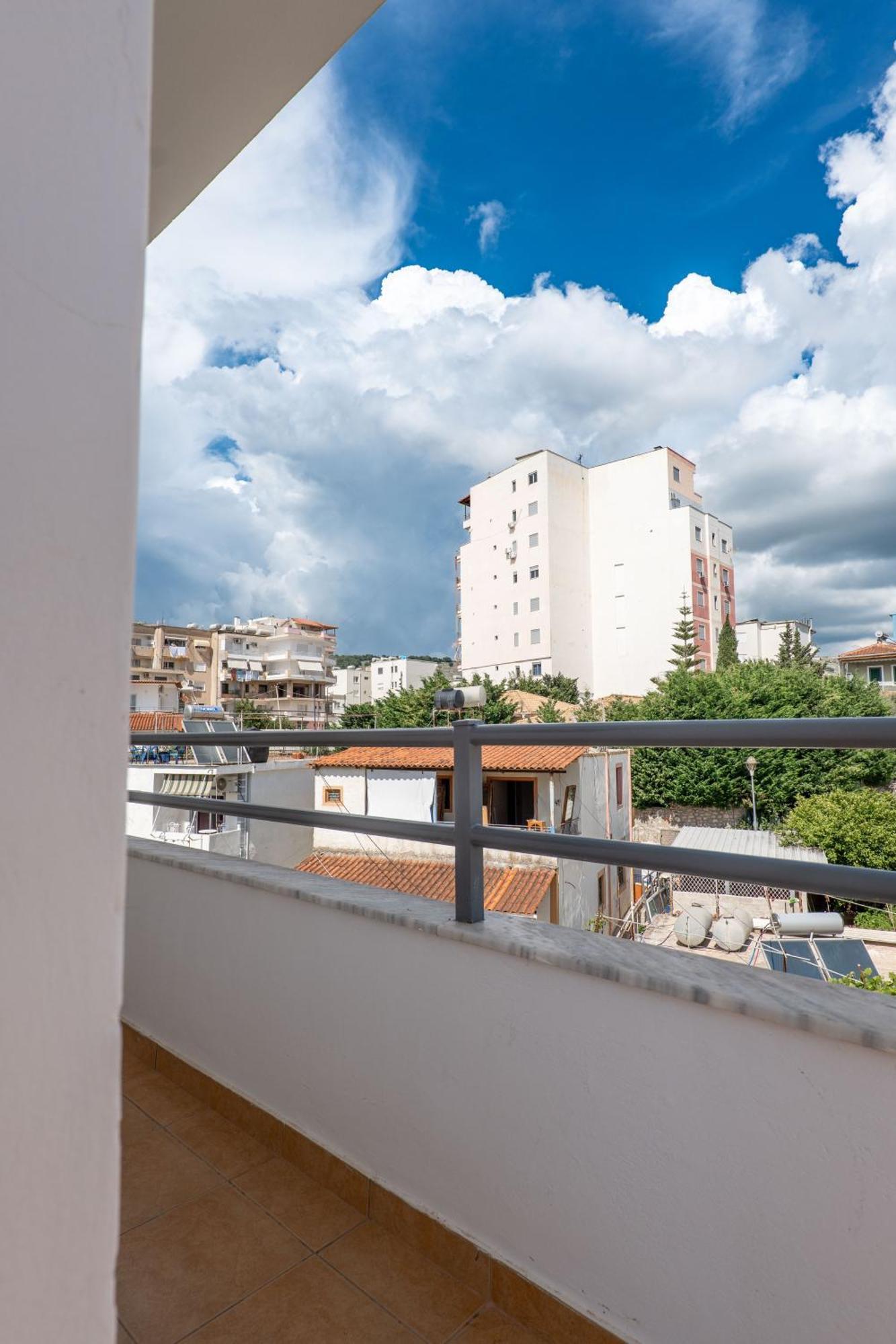 Hoteleks Inn & Suites Saranda Dış mekan fotoğraf