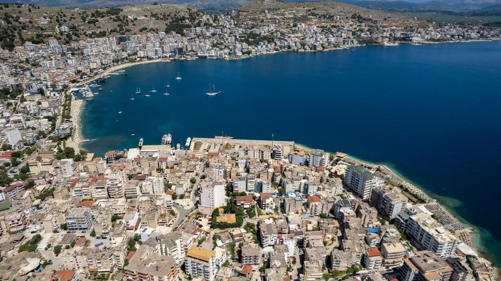 Hoteleks Inn & Suites Saranda Dış mekan fotoğraf