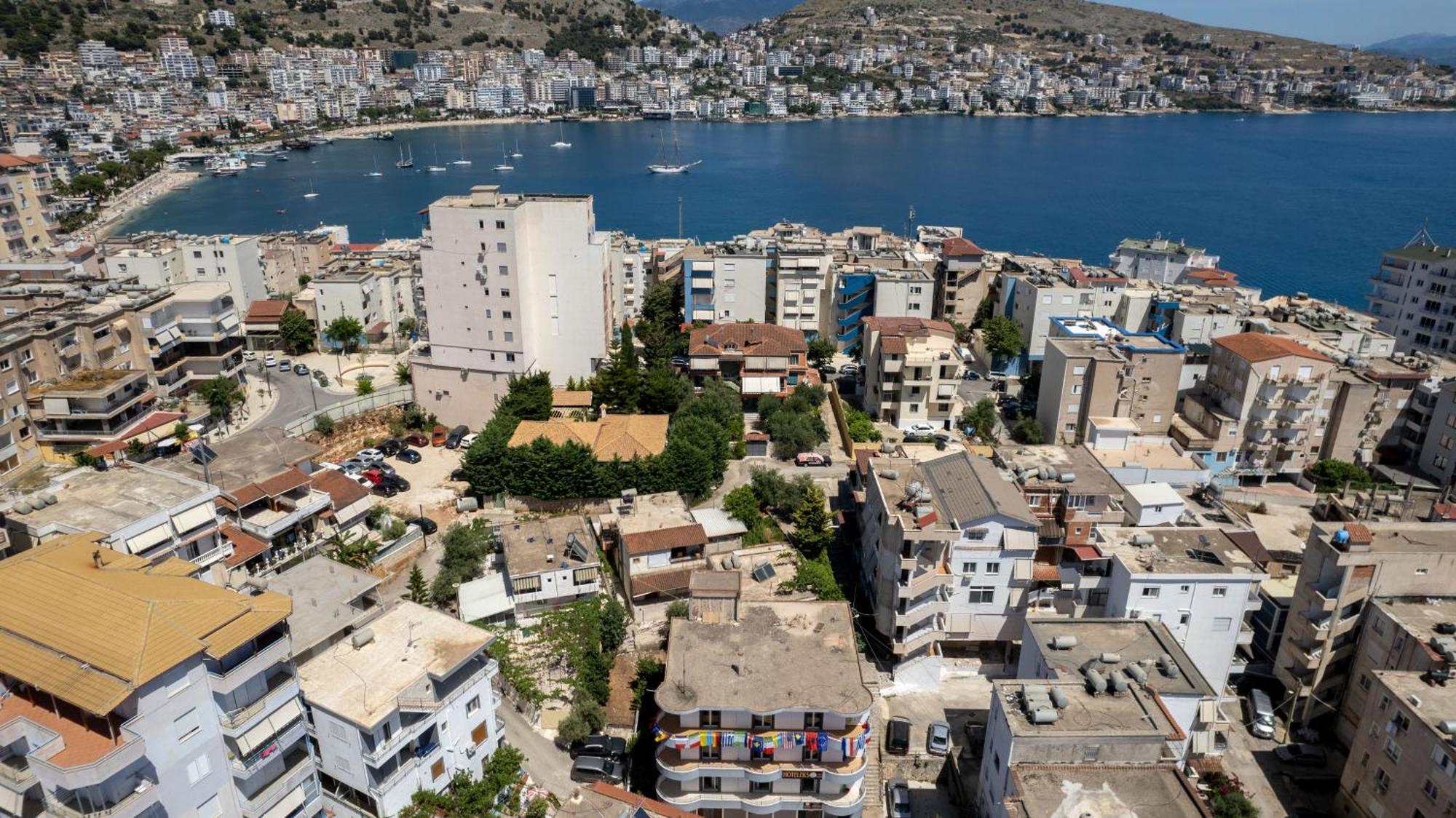 Hoteleks Inn & Suites Saranda Dış mekan fotoğraf
